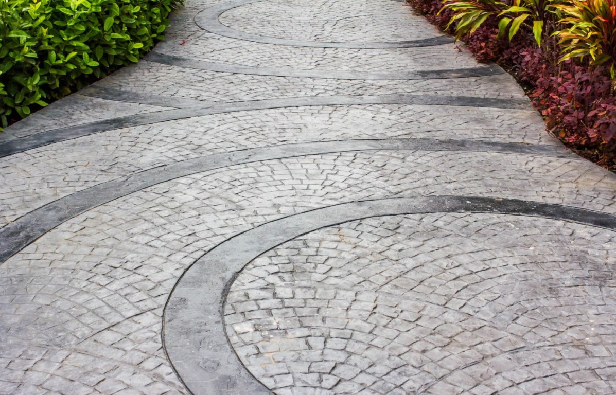 Stamped decorative concrete walkway with pattern design